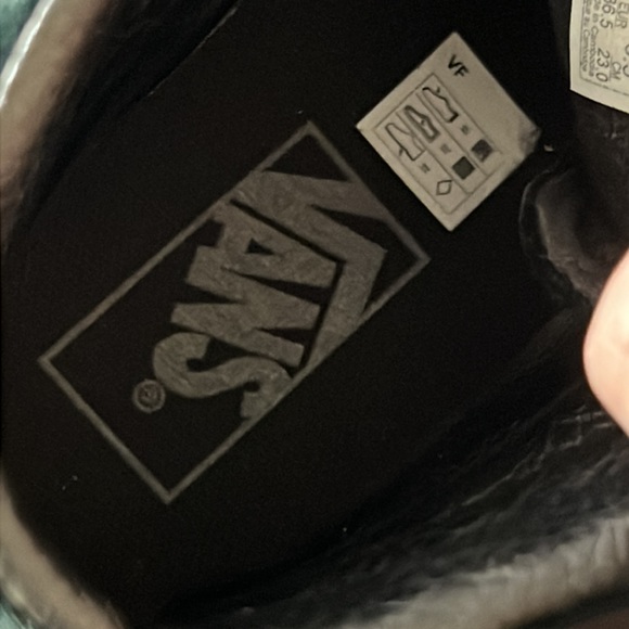 NWOT VANS HI Velvet Green Black unisex sneakers - Picture 10 of 11